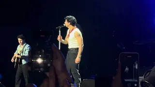 Gotta Find You / Introducing Me - Jonas Brothers - Movistar Arena Bogotá 19 de abril de 2024