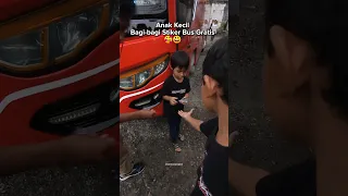 Bocah Kecil Bagi" Stiker Bis Basuri Gratis🥰😍