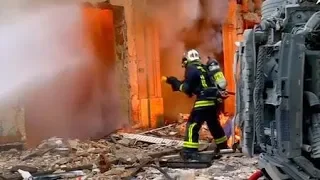 2 firefighters killed in Paris bakery blast; dozens injured