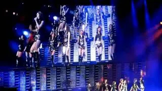 111023 SNSD - Run Devil Run @ SMTOWN