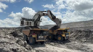 Double Side Loading Liebherr R9350 Excavator || With Cat 777 And 785 Komatsu Truk ~ Megamining