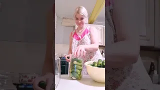 Огурцы в томатной пасте 🥒