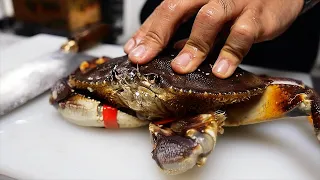 New York City Food - DUNGENESS CRAB Singapore Chili Crab Laut NYC