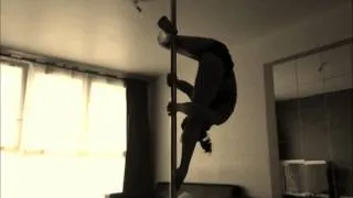 Pole Dance Move: Finally Got The Russian Split :)