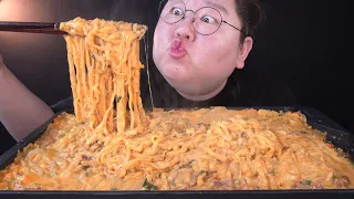 SUB) SNS 핫 레시피😋 꾸덕!![ 베이컨 새우 듬뿍! 크림진짬뽕 4봉지 만들어 먹방 Korean SPICY CREAMY CHEESE SEAFOOD NOODLES Mukbang