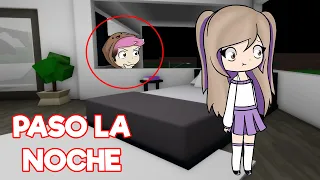 PASO LA NOCHE EN CASA DE LYNA EN ROBLOX Y ELLA NO TENÍA IDEA... LA TROLLEO