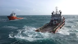 Detik - Detik Penyelamatan Crane Barge Yang Hampir Tenggelam | Laut Jawa Mengamuk|SeamanVlog