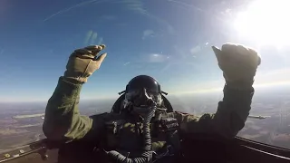 F-16 Familiarization Flight - Lui