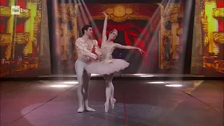 Elisa Badenes e Roberto Bolle - Danza con me 01/01/2019