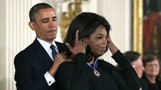 Barack Obama awards Bill Clinton and Oprah Winfrey with medal of freedom