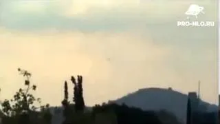 Сигарообразный НЛО в Перу  Cigar UFO daylight