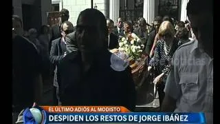 Despiden los restos de Jorge Ibáñez en Recoleta - Telefe Noticias