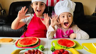 Healthy Eating for Kids Making  Watermelon Fruit 🍉Pizza #goodhabits #healthy #pizza #youtubekids