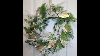 How to Create a Christmas Grapevine Wreath