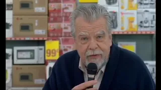 Michael Lonsdale dans "Même l'avenir dure longtemps" (2010) d'Emmanuel Bonn