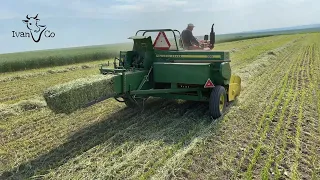 Робота преспідбирача ( тюкопреса) JOHN DEERE 330 та Мінітрактора Shifeng SF 354. Заготівля сіна.