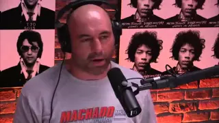 Joe Rogan explains the benefits of floating to Rich Roll