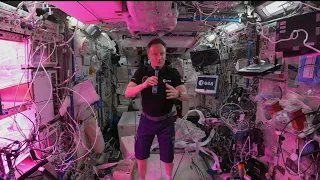 Expedition 66 Astronaut Matthias Maurer Talks with Children’s Chain Education Group - Jan. 14, 2022