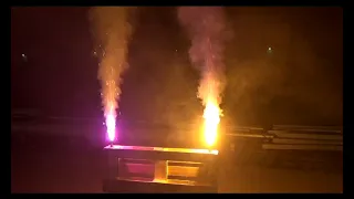 Funke Bengalfeuer in Rot Grün Violett Blau und Gelb, Feuerwerk Silvester Pyrotechnik Jugendfeuerwerk