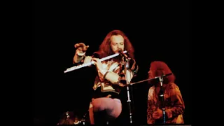 Jethro Tull - The Forum, Los Angeles - February 9th, 1975