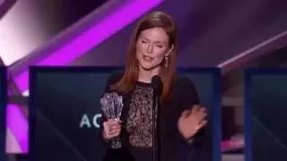 Julianne Moore Wins Best Actress - 2015 Critics' Choice Movie Awards | A&E