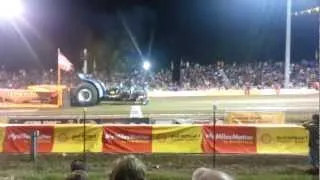 2012 Tractor Pull, Chapel Hill, TN Super Modified #11