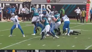 Matt Stafford makes Amazing Sidearm Throw to TE