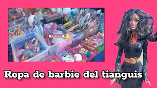 Ropa y Barbie de halloween en el sobreruedas de Tijuana del Soler