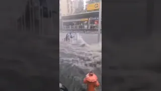 長江三峽 宜昌城區 被水淹//Yichang city of the Three Gorges of the Yangtze River is flooded @三峽大壩