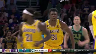 Thomas Bryant poster on Mason Plumlee to close the game! Lakers replace AD.