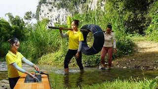 Installing plastic pipes leading to the farm,Tư Build Daily life Farm