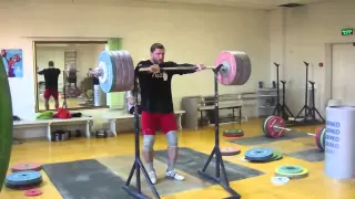 Клоков Дмитрий - Жимовой швунг 225 кг.MP4