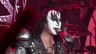 KISS - Live in Italy (Torino 'Pala Alpitour' 2017.05.15) not complete show