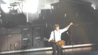 PAUL MCCARTNEY GIVE PEACE A CHANCE  on the Run Tour Montreal 2011