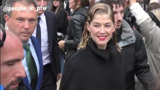 Rosamund Pike [Gone Girl / I Care A Lot] - Dior Spring Summer 2023 fashion show in Paris - 27.09.22