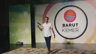 Barut Kemer.  Mr. Apoli dansing