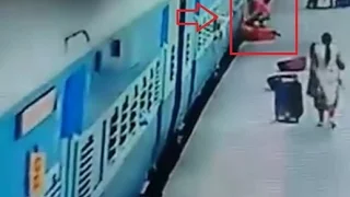 CCTV footage: Woman dies while deboarding train in Mumbai