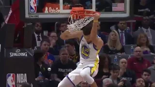 Stephen Curry with the MONSTER DUNK against Lebron James