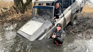 Ушли в ЗАПЛЫВ! лишились мотора... ТУРБО нива против лютого УАЗа