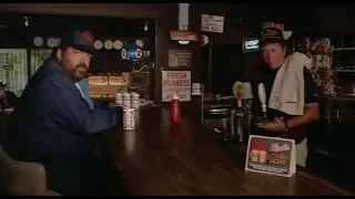 Hamburger e pugni (Nati con la camicia - 1983)