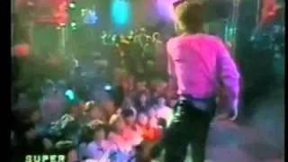 Walking in the Light - Cliff Richard - The Tube 1985 (Original) .wmv