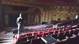 Exploring The Royalty Cinema (Abandoned)