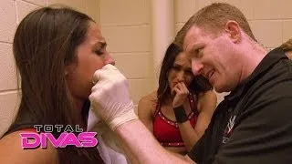 Nikki Bella loses her tooth in a match: Total Divas, March 23, 2014