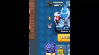 Clash Royale opening super magical chest
