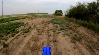 rippin the yz 85 in the sand