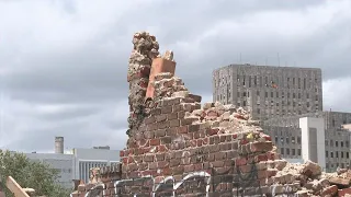 New Orleans' historic Karnofsky Shop collapses during Hurricane Ida