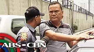 Pulis, nanutok umano ng baril sa ambulansya sa EDSA