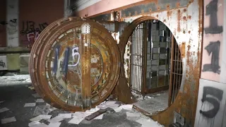 Exploring an Abandoned Bank - FOUND A VAULT!!