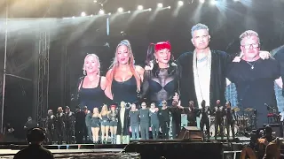 Robbie Williams - Sings A Capella (Concert Finale) Live in Bucharest  Aug 19, 2023 in 4K + subtitles