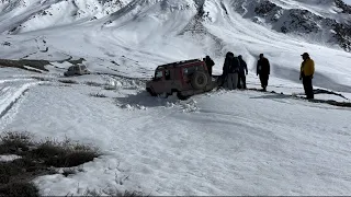 Epic Snow Battle in Leh Ladakh: Thar, Gypsy & Hilux | Stuck and Rescued